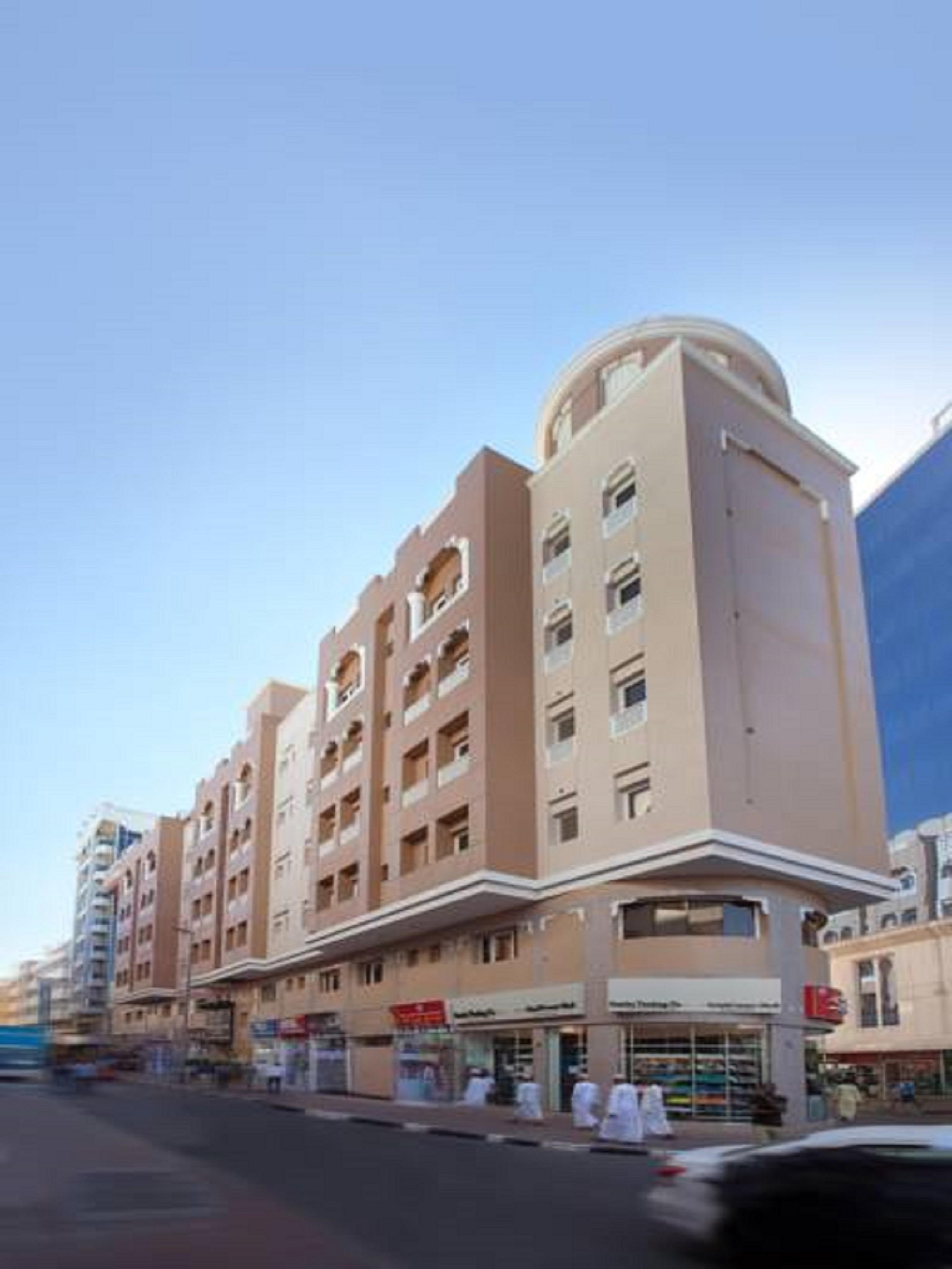 Super 8 by Wyndham Dubai Deira. Дейра Сити центр Дубай. Отель метрополитен Дейра Дубай.